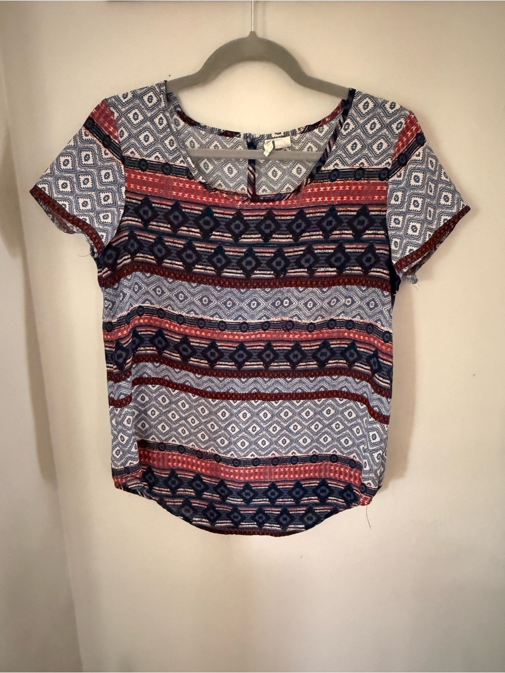 Japna Navy & Coral Geometric Short Sleeve Tee